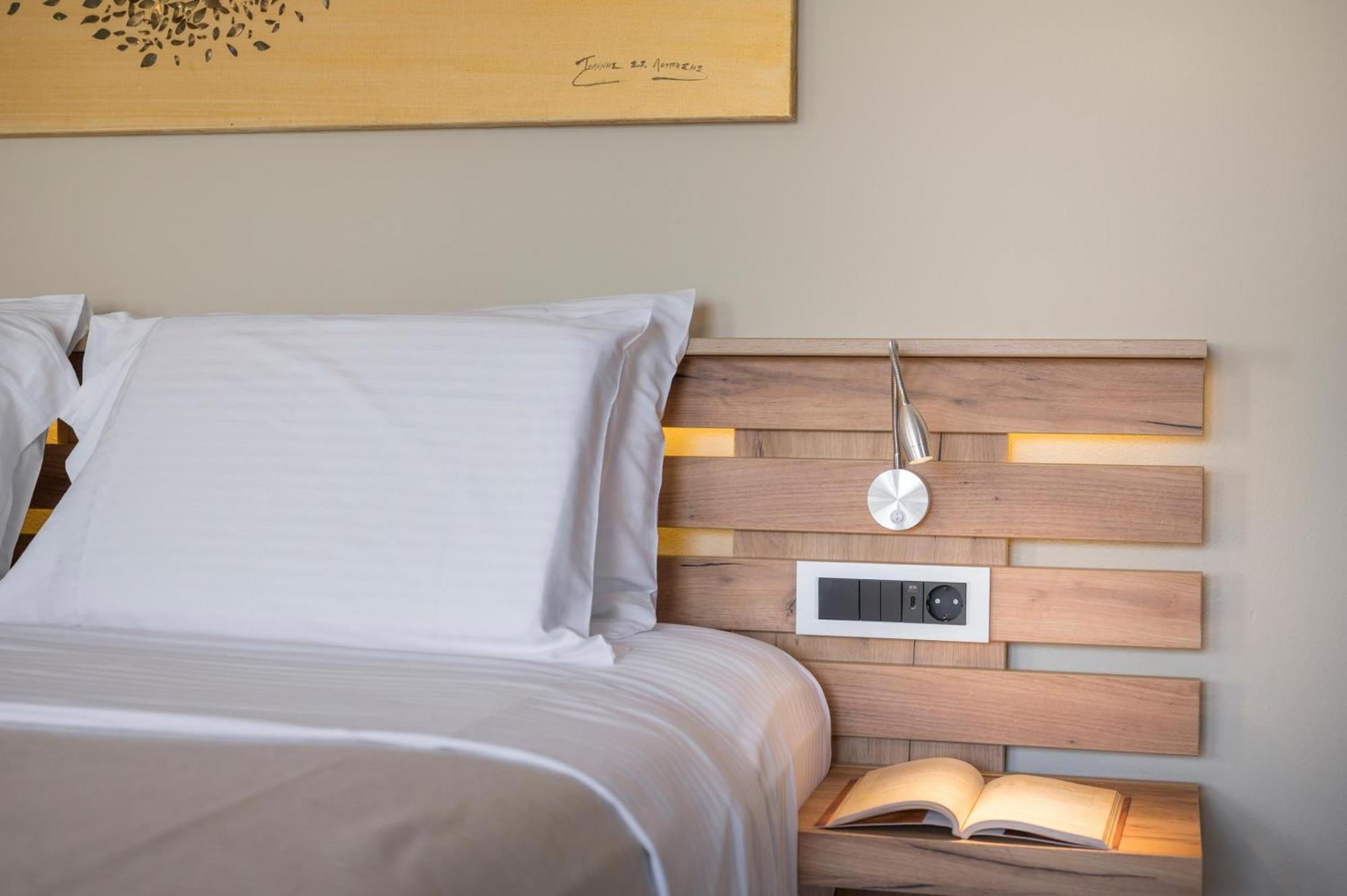 Sun Ray Luxury Apartments Agia Marina Zimmer foto